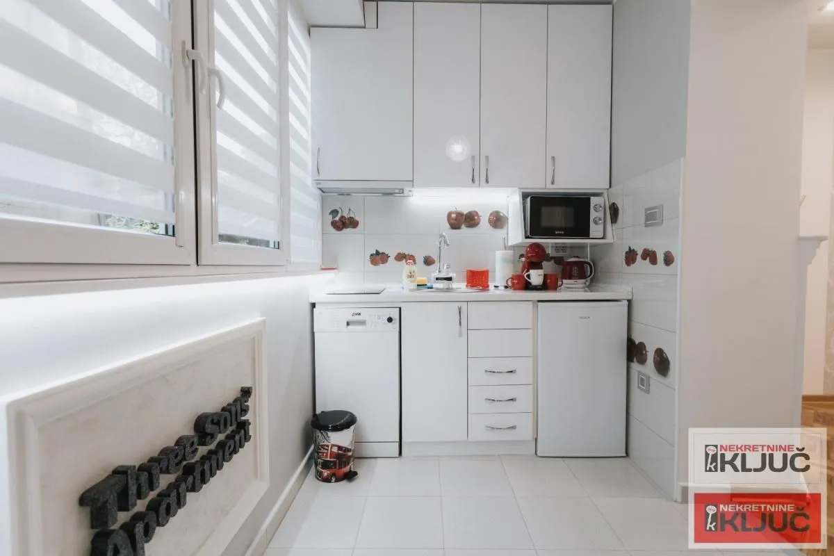 Prodaja, jednosoban stan, 38m², Centar, Novi Sad