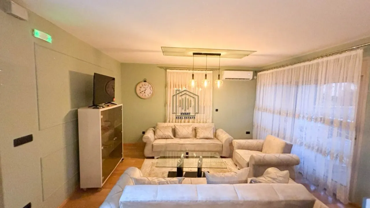 Izdavanje, dvosoban stan, 100m², Donja Gorica, Podgorica