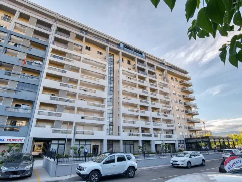 Rent, two bedroom apartment, 72m², Master Kvart, Podgorica - image 14