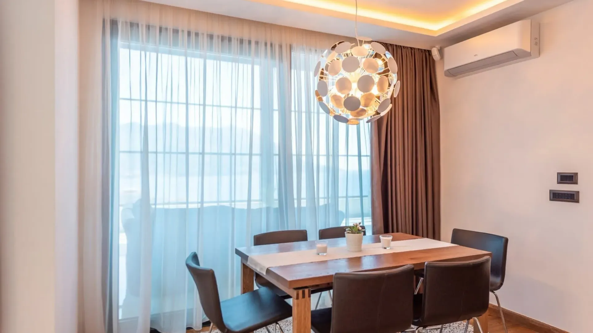 Sale, five bedroom apartment, 300m², Bečići, Budva