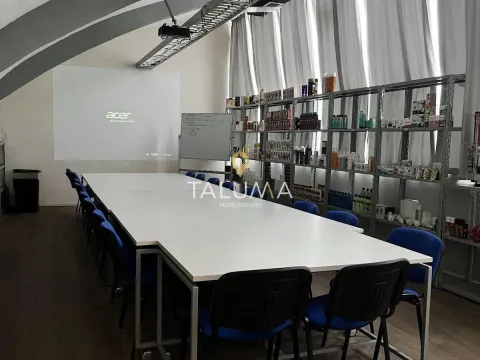 Rent, office space, 1850m², Zabjelo, Podgorica - image 4