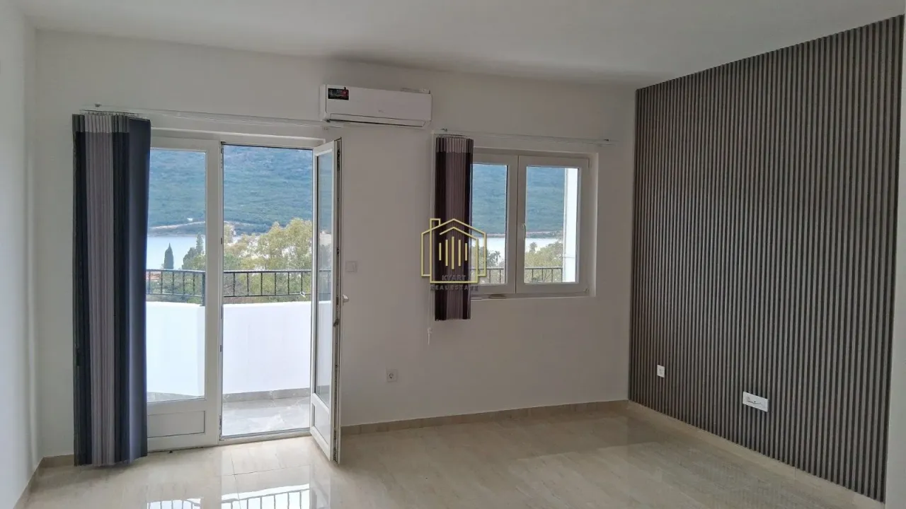 Sale, one bedroom apartment, 44m², Kumbor, Herceg Novi
