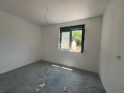 Prodaja, dvosoban stan, 52m², Dobrota, Kotor - image 8