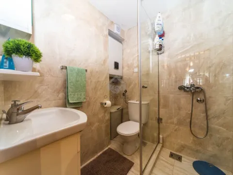 Sale, four bedroom apartment, 154m², Zabjelo, Podgorica - image 6