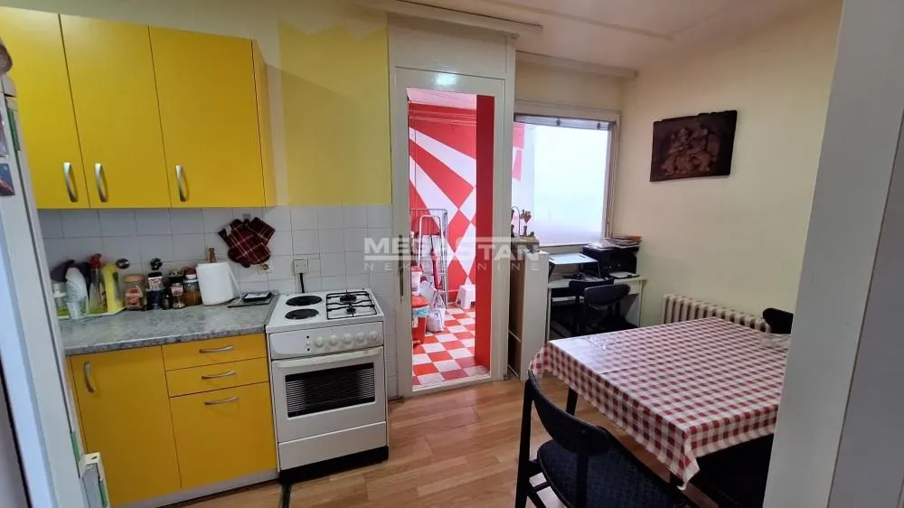 Prodaja, dvosoban stan, 64m², Novi Beograd Blok 62, Novi Beograd Sve Podlokacije