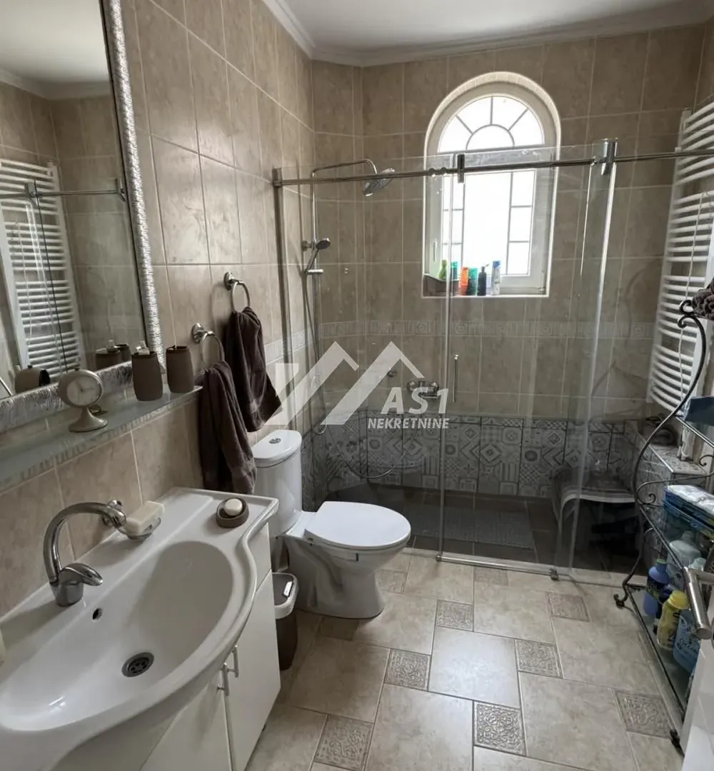 Rent, house, 399m², Veternik, Novi Sad Sve Podlokacije