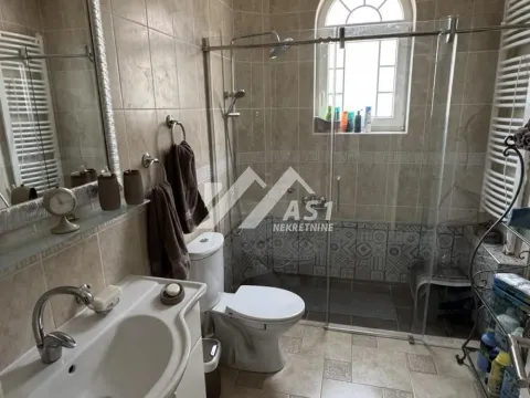Izdavanje, kuća, 399m², Veternik, Novi Sad Sve Podlokacije - image 9
