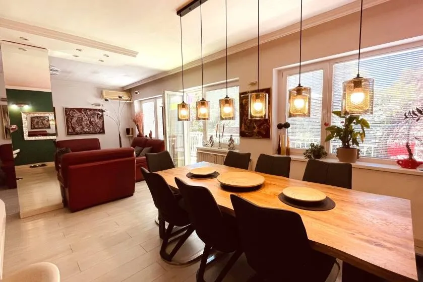 Rent, three bedroom apartment, 140m², Cerak, Beograd