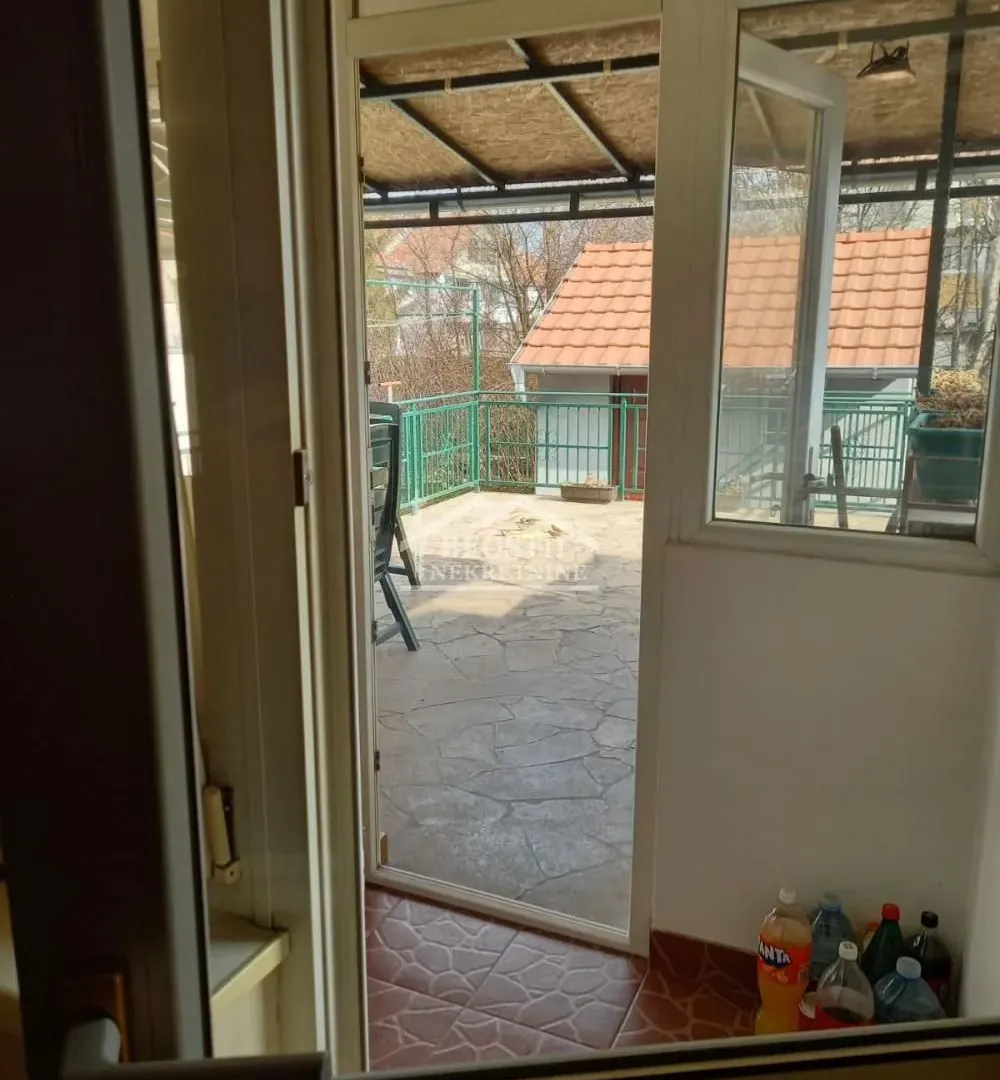 Prodaja, dvosoban stan, 52m², Zemun Sve Podlokacije, Beograd
