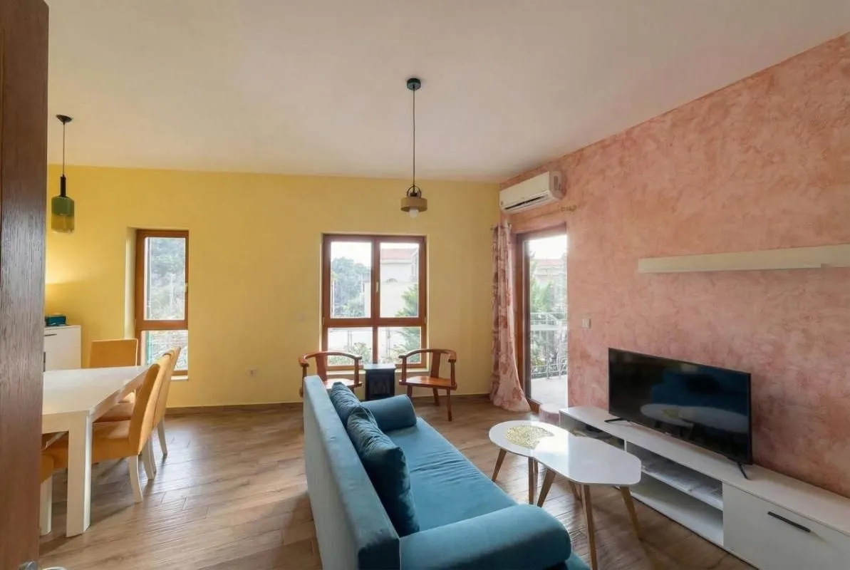 Prodaja, jednosoban stan, 53m², Petrovac, Budva