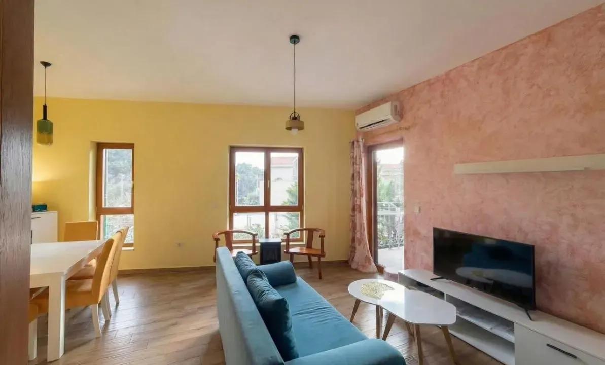 Sale, one bedroom apartment, 53m², Petrovac, Budva