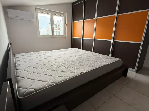 Rent, three bedroom apartment, 100m², Centar, Bar - image 3