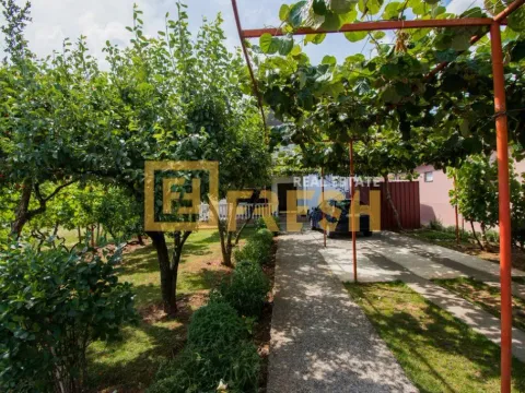 Sale, house, 168m², Tološi, Podgorica - image 5