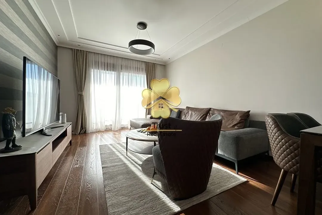 Izdavanje, dvosoban stan, 70m², Master Kvart, Podgorica