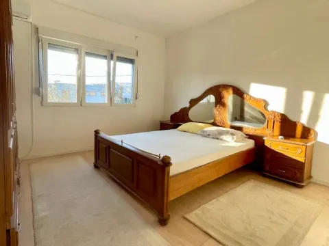 Izdavanje, kuća, 100m², Zagorič, Podgorica - image 3