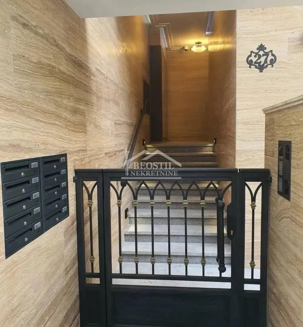 Rent, office space, 77m², Slavujev Venac, Zvezdara Sve Podlokacije