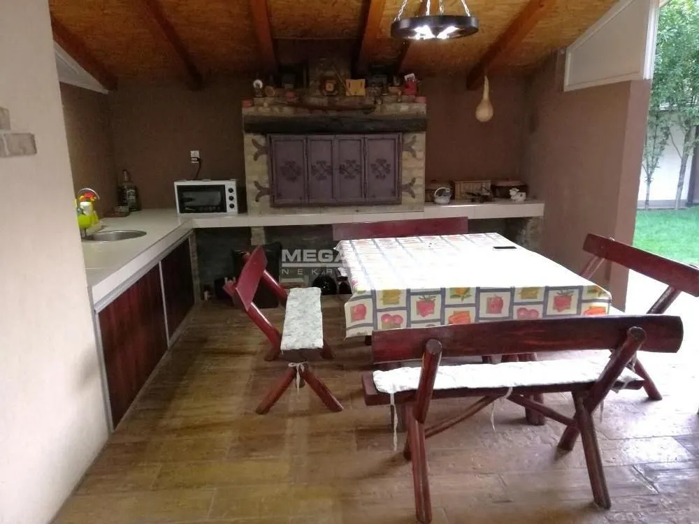 Prodaja, kuća, 272m², Zemun Gornji Grad, Zemun Sve Podlokacije