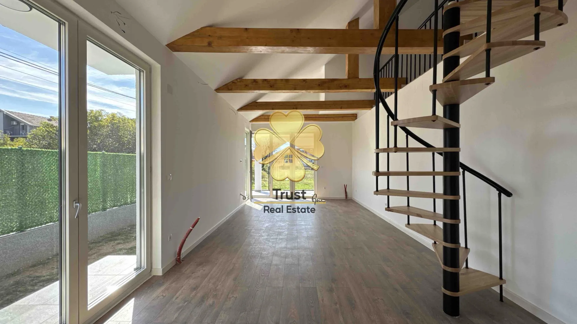 Rent, house, 170m², Murtovina, Podgorica