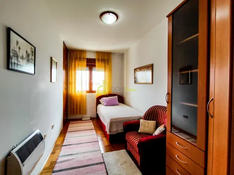 Izdavanje, trosoban stan, 90m², Preko Morače, Podgorica - image 3