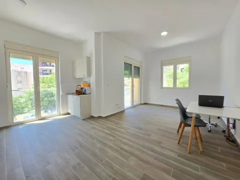 Prodaja, dvosoban stan, 74m², Bečići, Budva - image 21