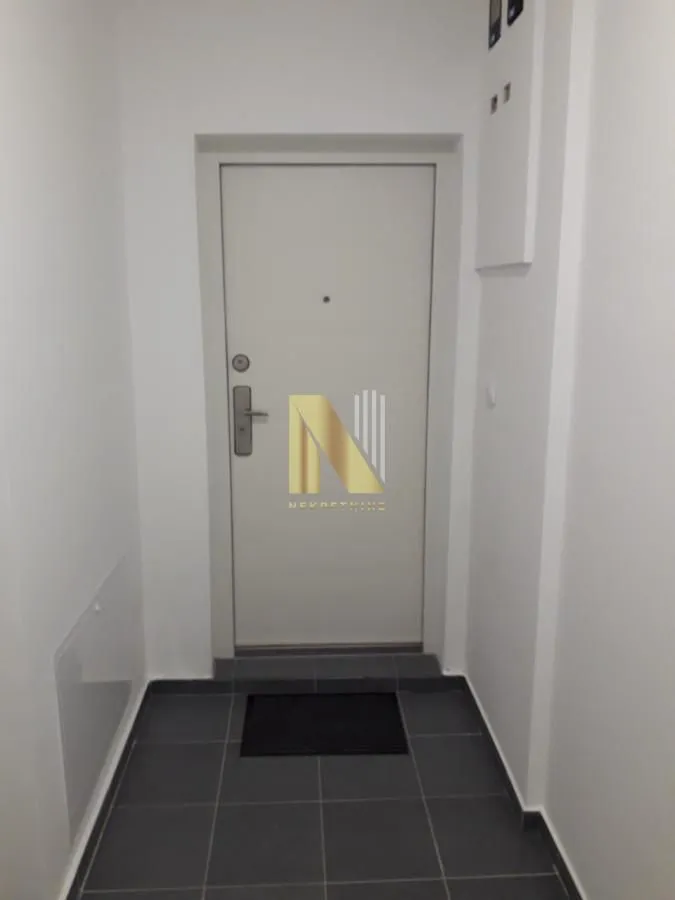 Rent, office space, 89m², Adamovićevo Naselje, Novi Sad Sve Podlokacije