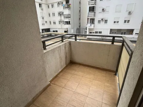 Rent, two bedroom apartment, 75m², Blok 9, Podgorica - image 9
