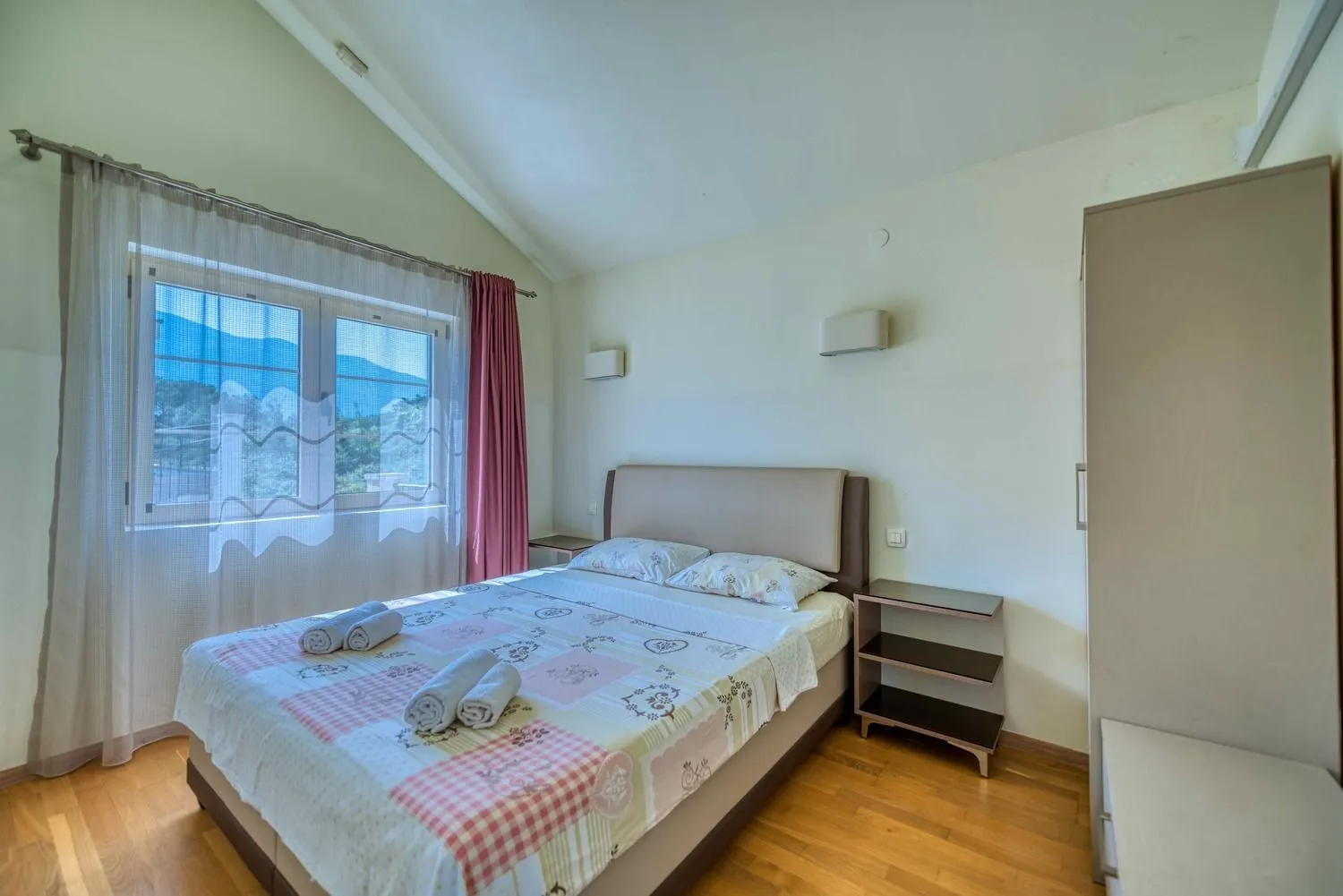 Sale, three bedroom apartment, 167m², Prčanj, Kotor