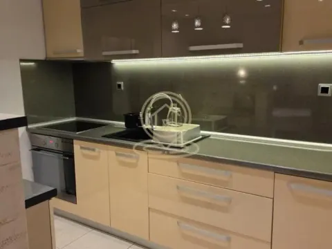 Izdavanje, četvorosoban stan, 90m², Sajmište, Novi Sad - image 9