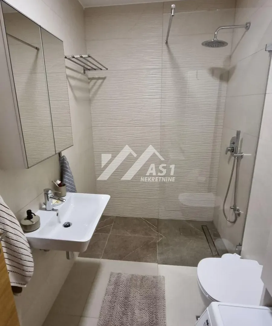 Rent, three bedroom apartment, 66m², Rotkvarija, Novi Sad Sve Podlokacije
