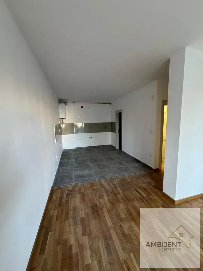 Prodaja, trosoban stan, 67m², Centar, Stara Pazova