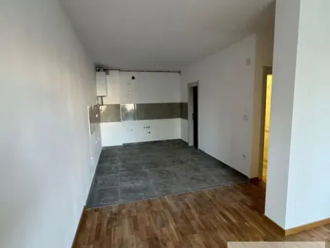 Prodaja, trosoban stan, 67m², Centar, Stara Pazova - image 5