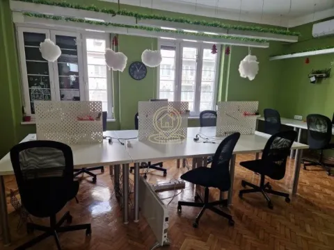 Izdavanje, poslovni prostor, 129m², Savski Venac, Beograd - image 15