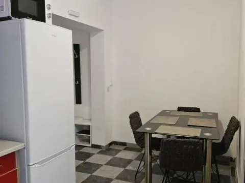 Rent, one bedroom apartment, 65m², Šušanj, Bar - image 5