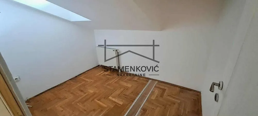 Prodaja, dvosoban stan, 56m², Rotkvarija, Novi Sad Sve Podlokacije