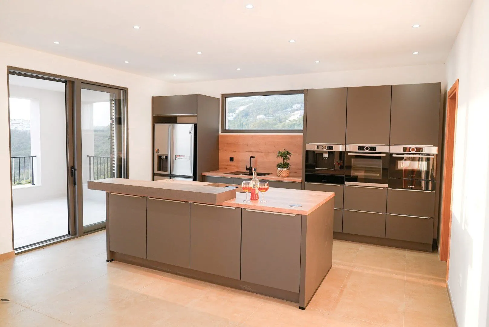 Sale, house, 420m², Blizikuće, Budva