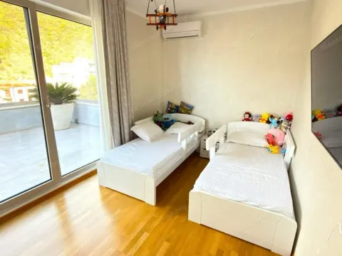 Sale, three bedroom apartment, 104m², Bečići, Budva - image 10