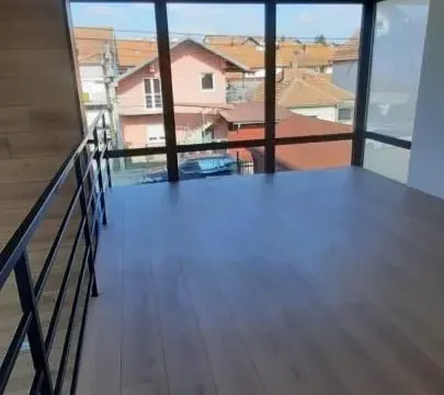 Izdavanje, poslovni prostor, 55m², Vašarište, Kragujevac - image 11