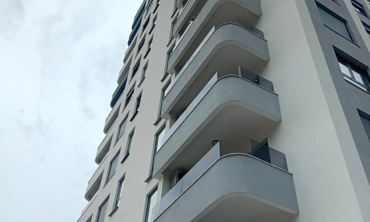 Sale, two bedroom apartment, 58m², Centar, Bar