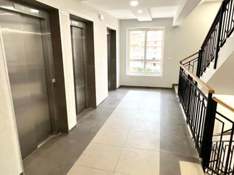 Izdavanje, jednosoban stan, 47m², Central Point, Podgorica - image 15