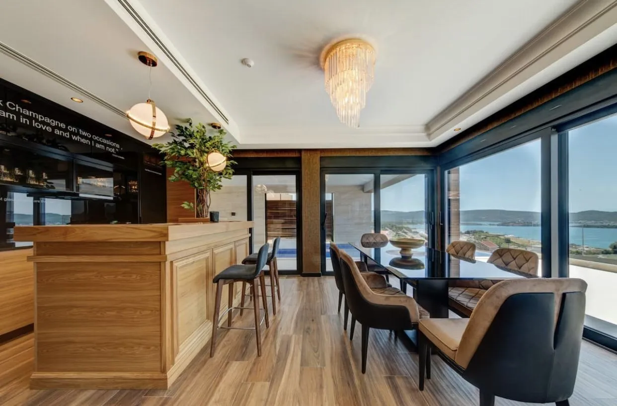 Sale, house, 311m², Tivat, Crna Gora