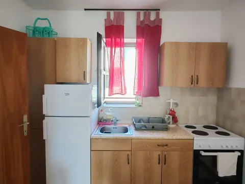 Prodaja, dvosoban stan, 40m², Stoliv, Kotor - image 4