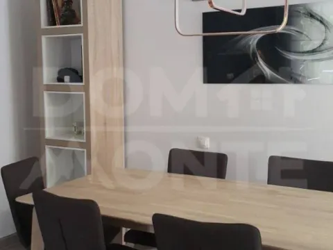 Rent, three bedroom apartment, 110m², Tivat, Crna Gora - image 15