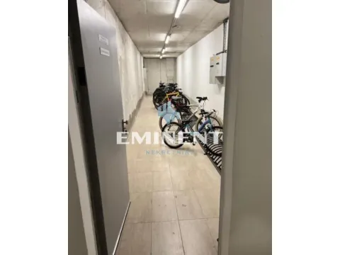 Rent, three bedroom apartment, 65m², Zemun Sve Podlokacije, Beograd - image 11