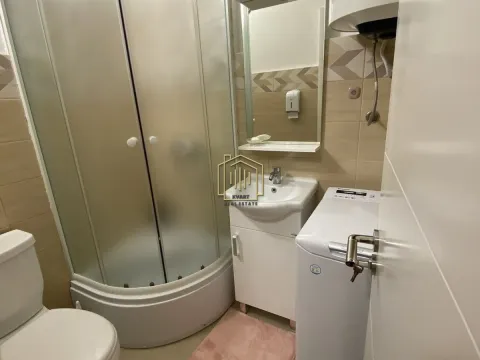 Izdavanje, jednosoban stan, 50m², Centar, Podgorica - image 7