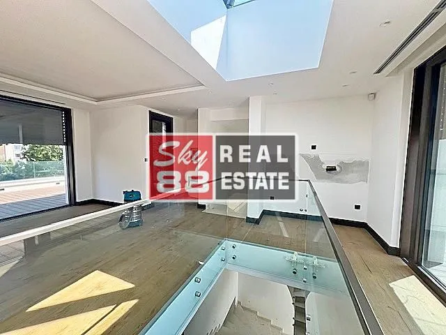 Prodaja, kuća, 900m², Savski Venac, Beograd