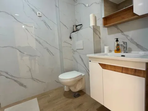 Prodaja, jednosoban stan, 35m², Centar, Bar - image 4