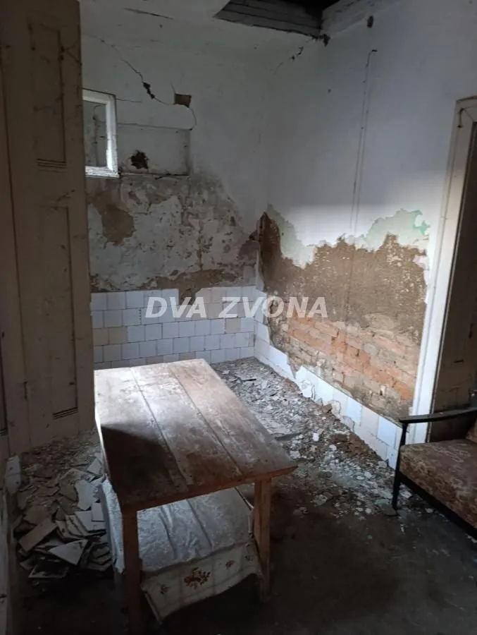 Prodaja, kuća, 108m², Novi Bečej, Zrenjanin