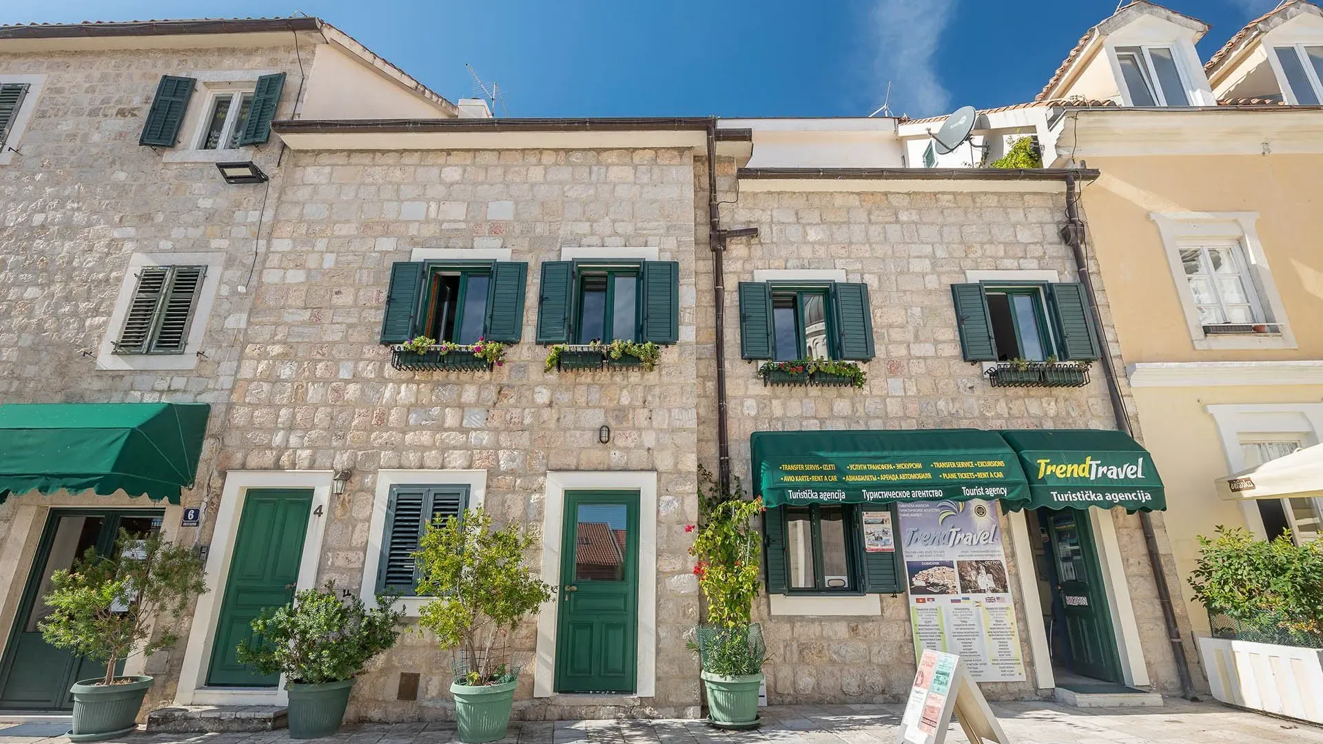 Prodaja, kuća, 198m², Centar, Herceg Novi