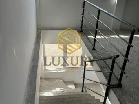 Izdavanje, poslovni prostor, 350m², Golubovci, Podgorica - image 3