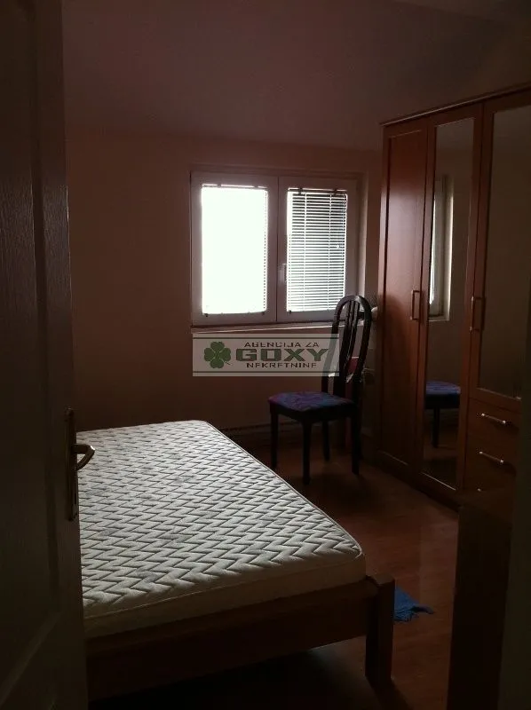 Prodaja, kuća, 475m², Jajinci, Voždovac Sve Podlokacije